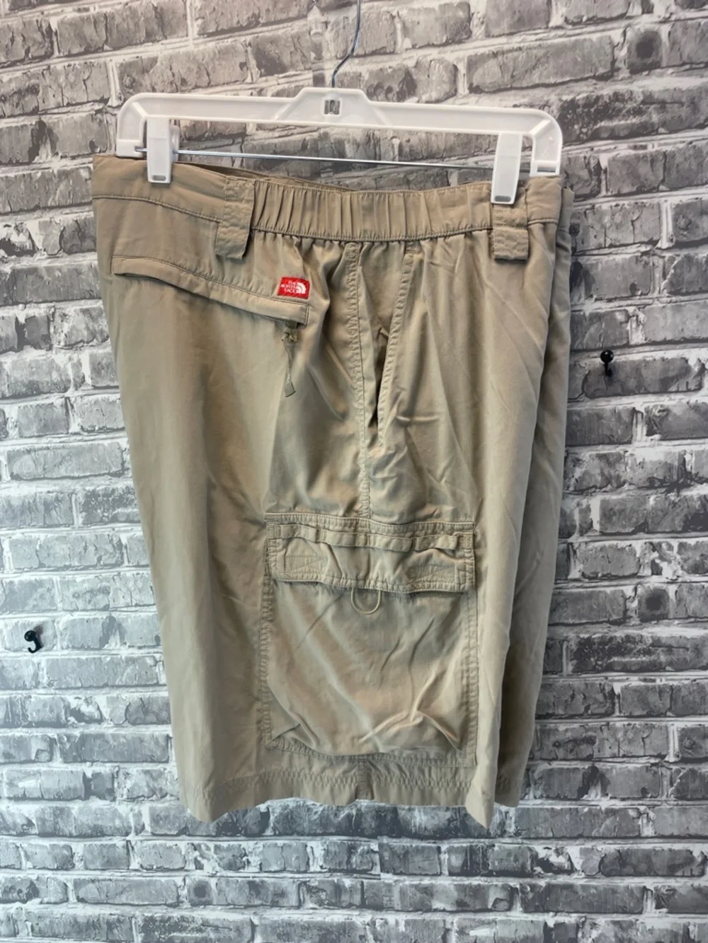 The‎ North Face Men's Tan Cargo Shorts with Utility Pockets